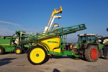 Ładny Opryskiwacz John Deere 832 Belka 27M 3200L !!!