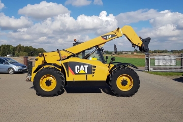 Ładny Zdrowy CAT Maszt 7M, Udźwig 4T !!! Nowe Opony !!!